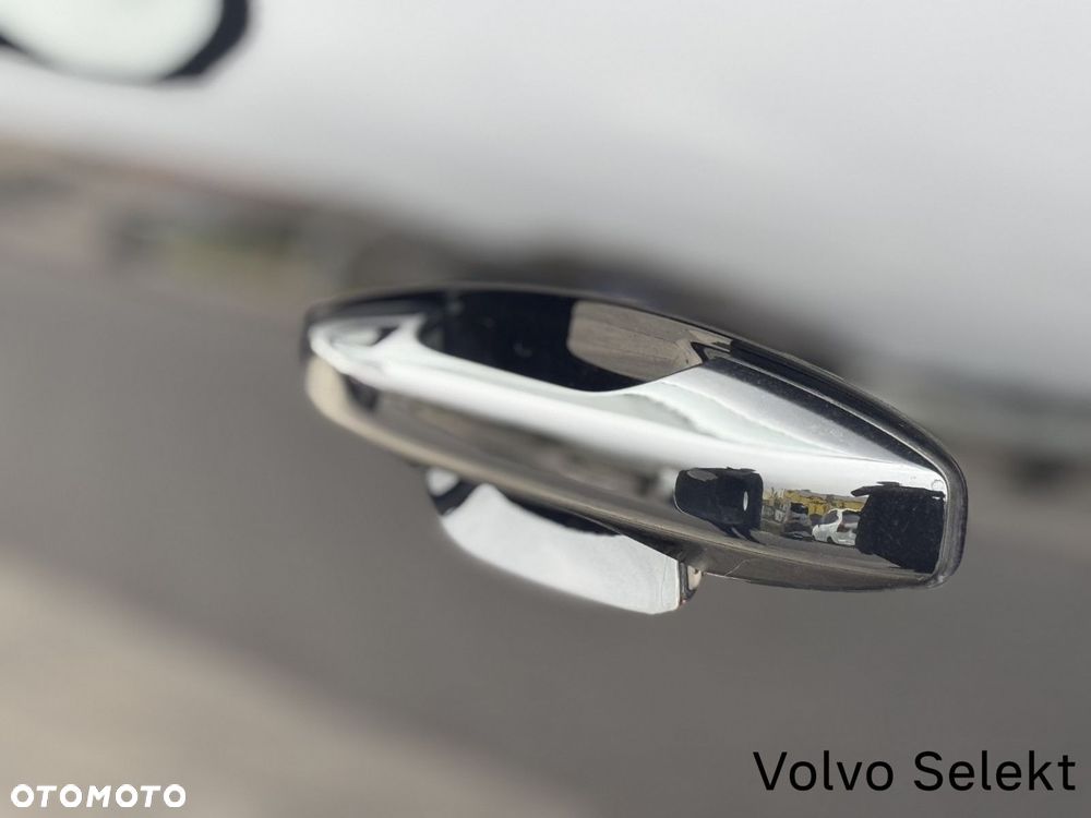 Volvo XC 40 - 40