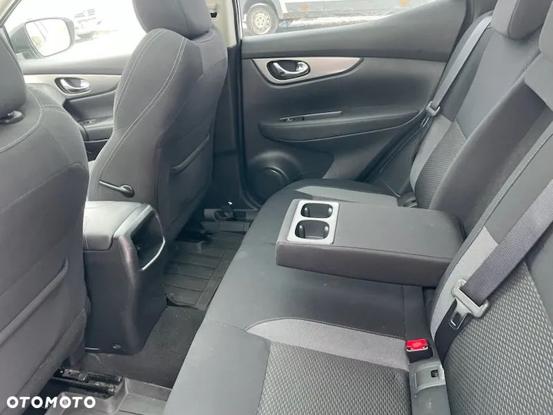 Nissan Qashqai 1.5 dCi N-CONNECTA - 5