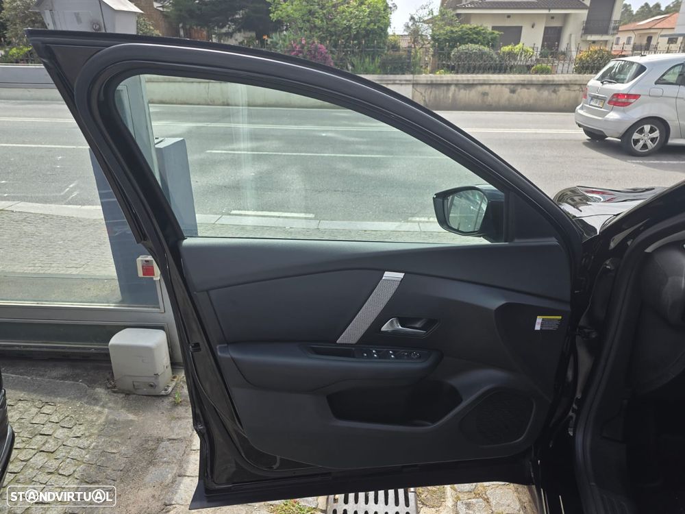 Citroën C4 1.2 PureTech Plus - 31