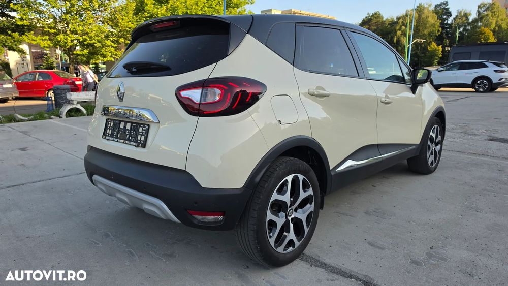 Renault Captur - 22