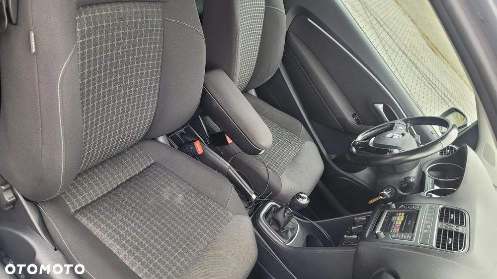 Volkswagen Polo 1.4 TDI (Blue Motion Technology) Comfortline - 19