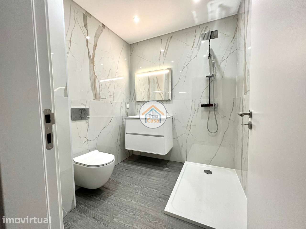 Apartamento T3 com Piscina e Parque Arborizado - Projeto - Grande imagem: 4/25
