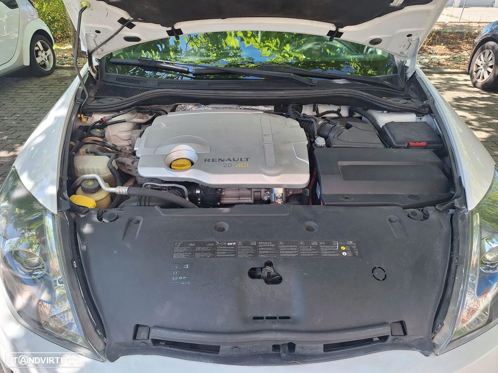 Renault Laguna Coupe 2.0 dCi Dynamique S - 13