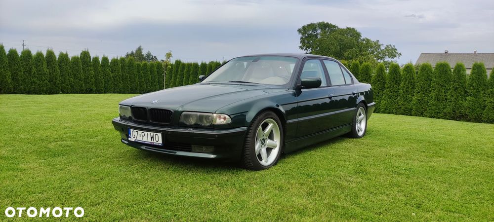 BMW Seria 7 740i - 1