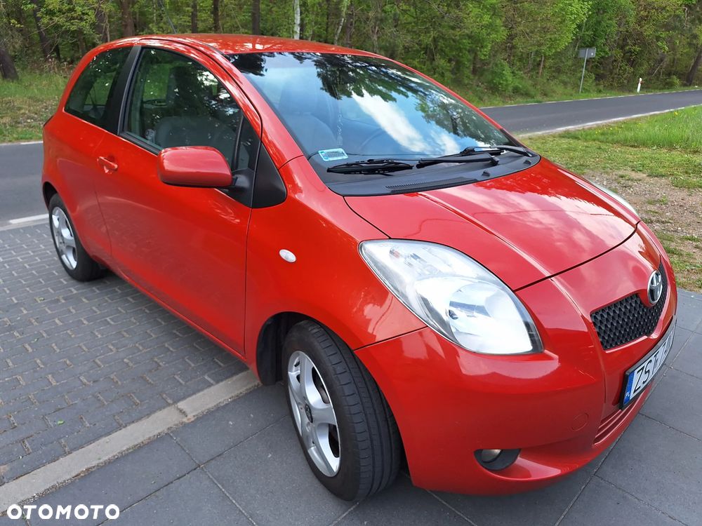 Toyota Yaris 1.3 Sol - 4