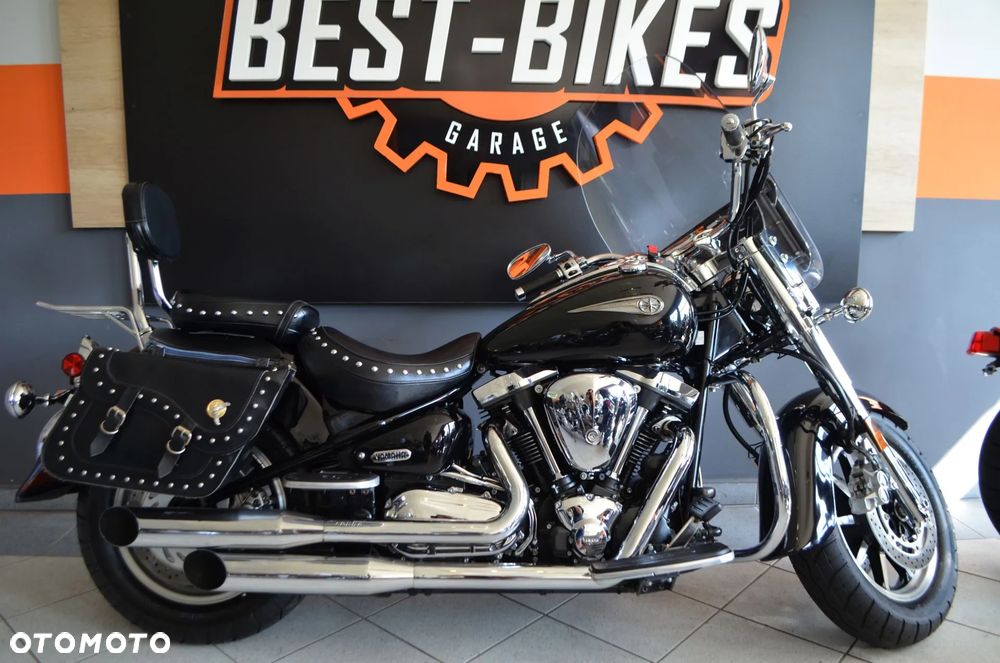 Yamaha Road Star - 2
