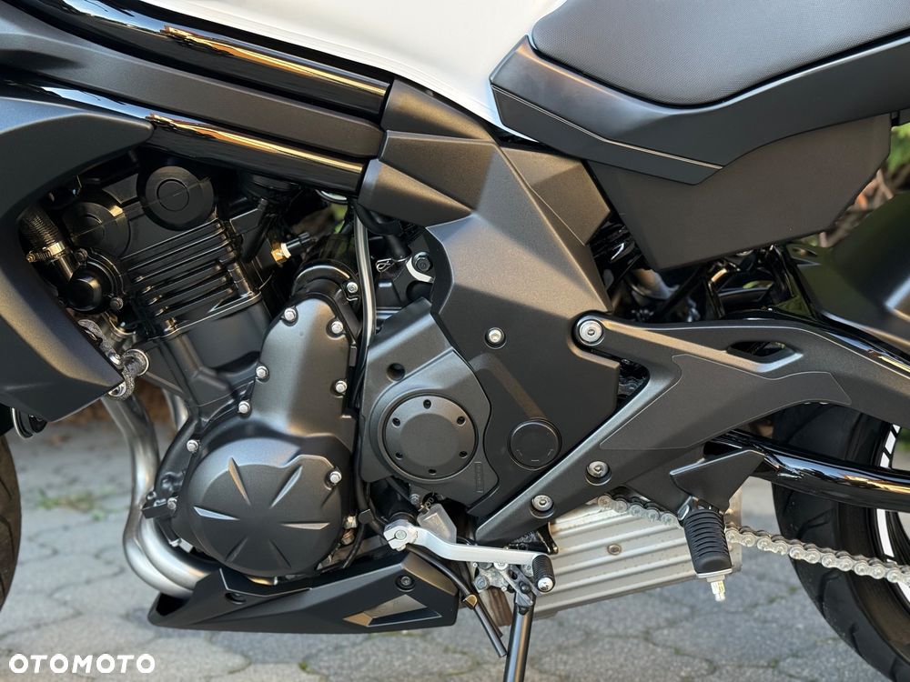Kawasaki ER - 34
