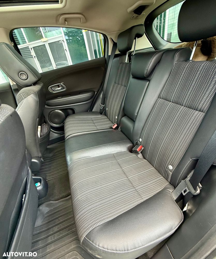Honda HR-V 1.5 i-VTEC CVT Elegance Navi - 13