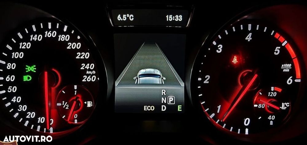 Mercedes-Benz GLA - 4