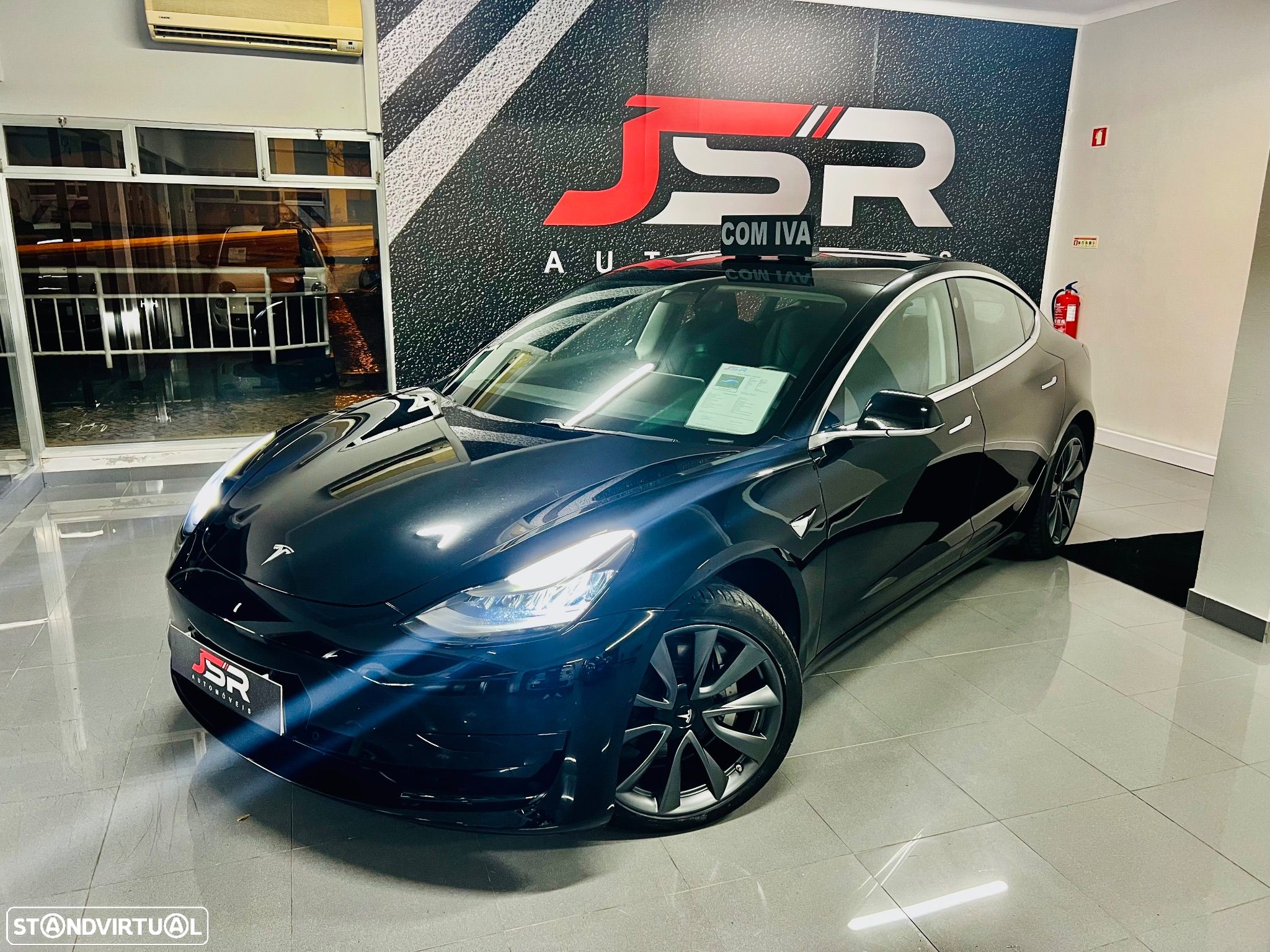Tesla Model 3 Standard Range Plus RWD - 1