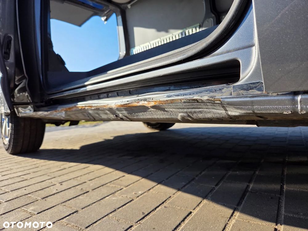 Volkswagen Transporter - 32