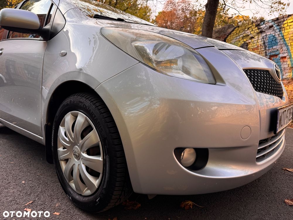 Toyota Yaris - 3