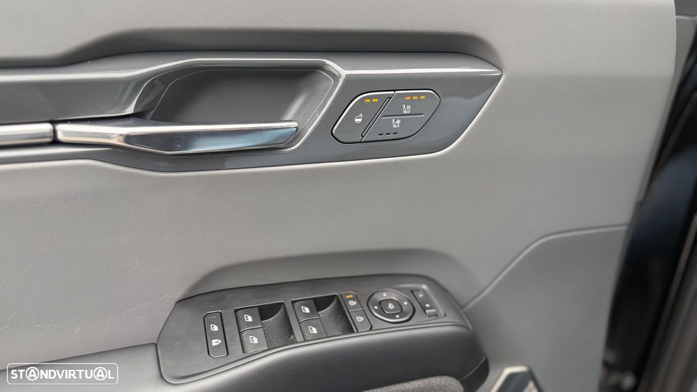 Kia EV9 99,8-kWh AWD - 17