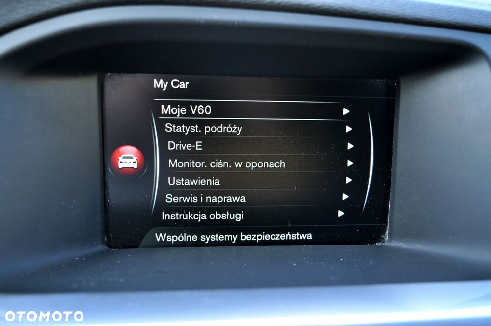 Volvo V60 Cross Country D3 Drive-E Momentum - 23