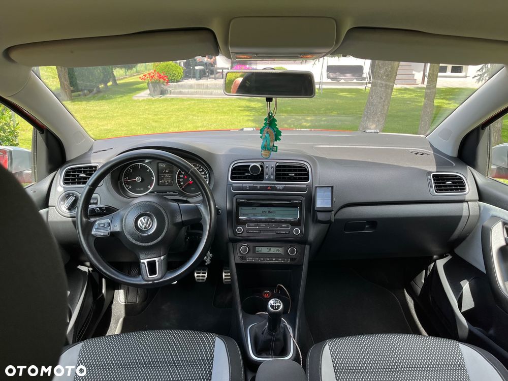 Volkswagen Polo 1.6 TDI Cross - 11