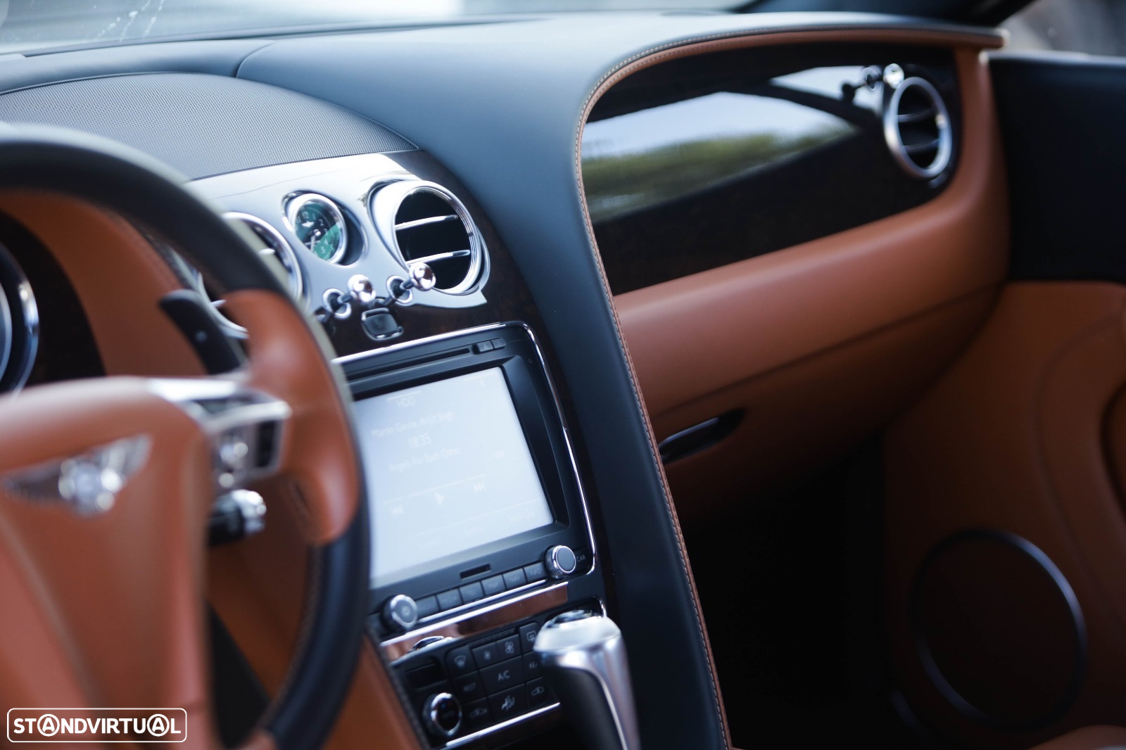 Bentley Continental GT V8 - 31