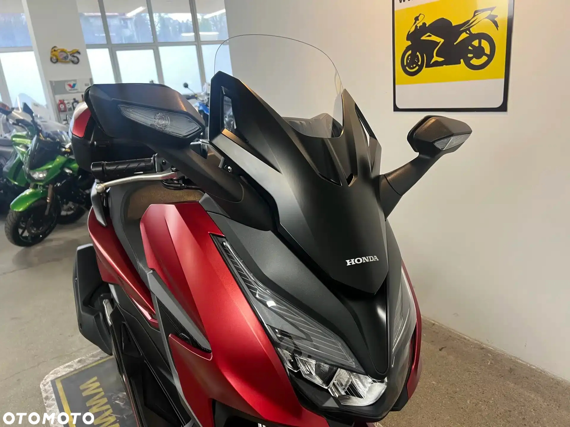 Honda NSS - 9