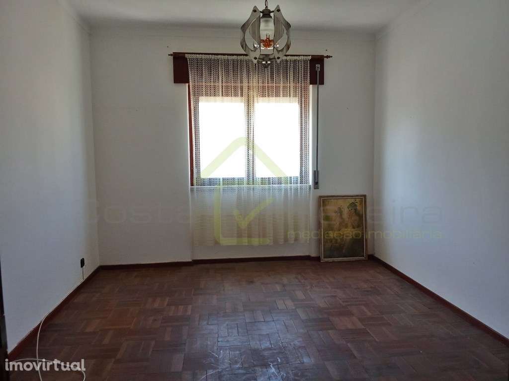 Apartamento T1 ,centro de Santa Cruz - Grande imagem: 2/5