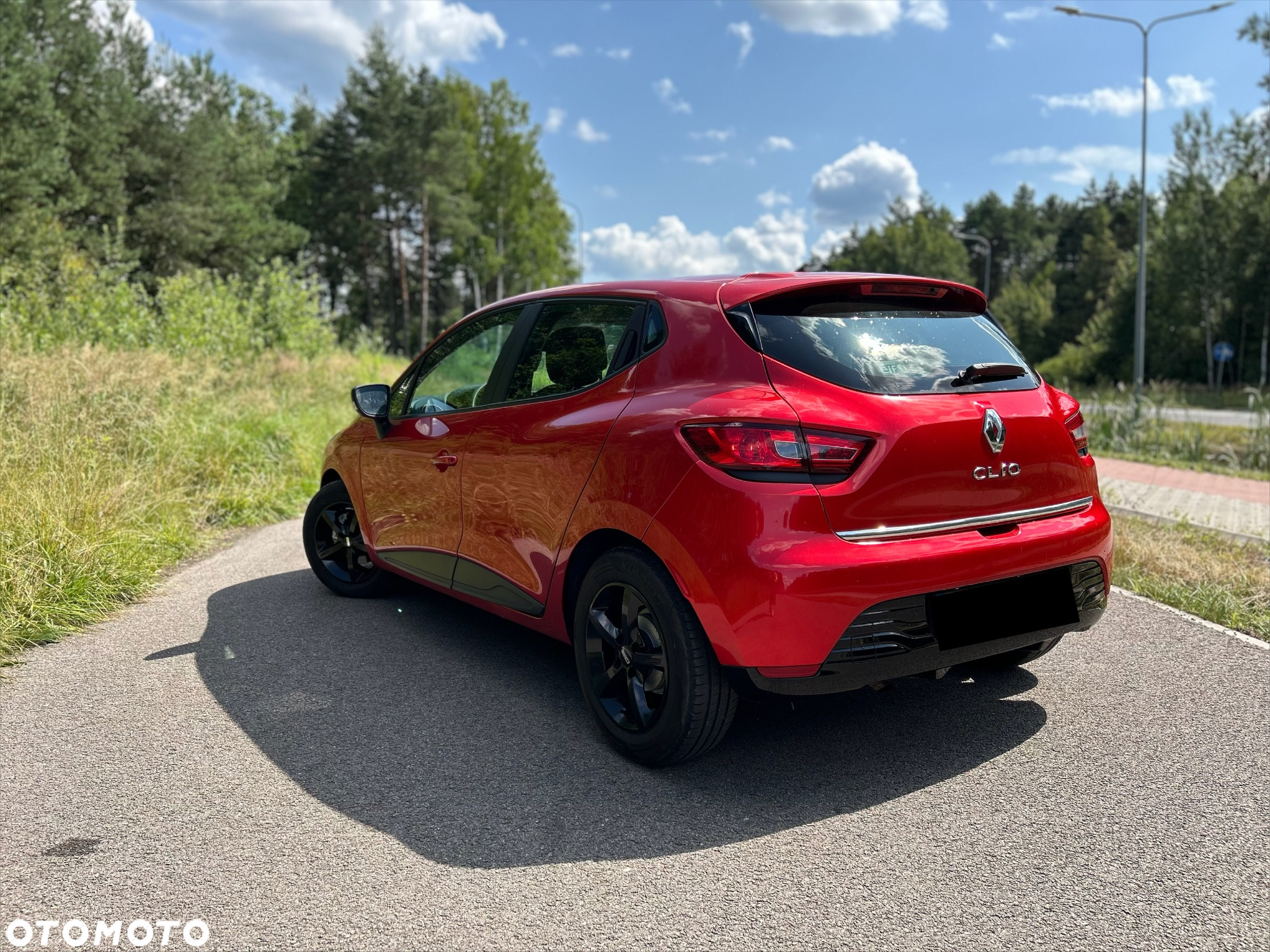 Renault Clio 1.2 16V 75 LIMITED - 13