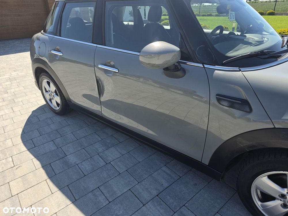 MINI Cooper Standard - 10