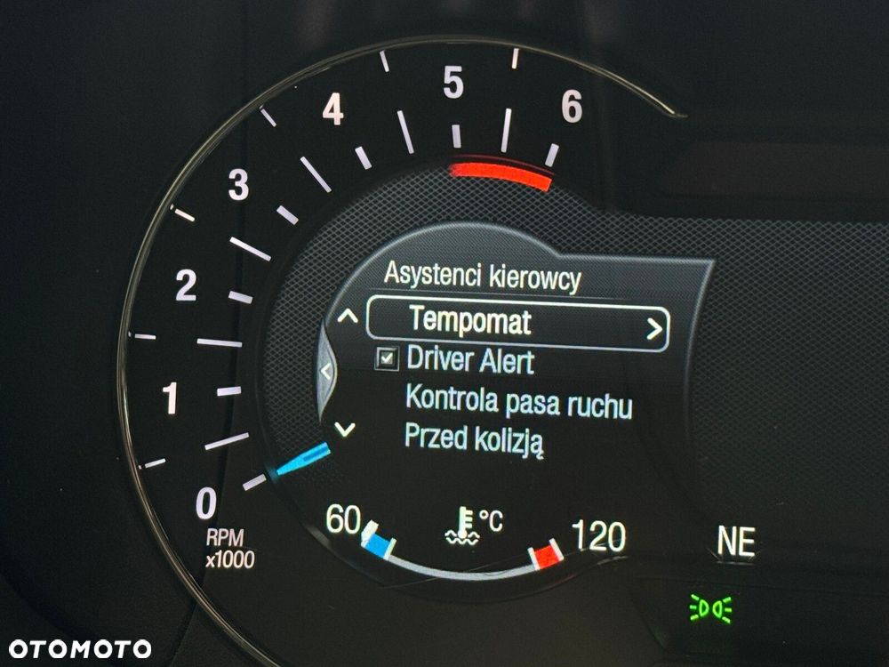 Ford Mondeo - 26