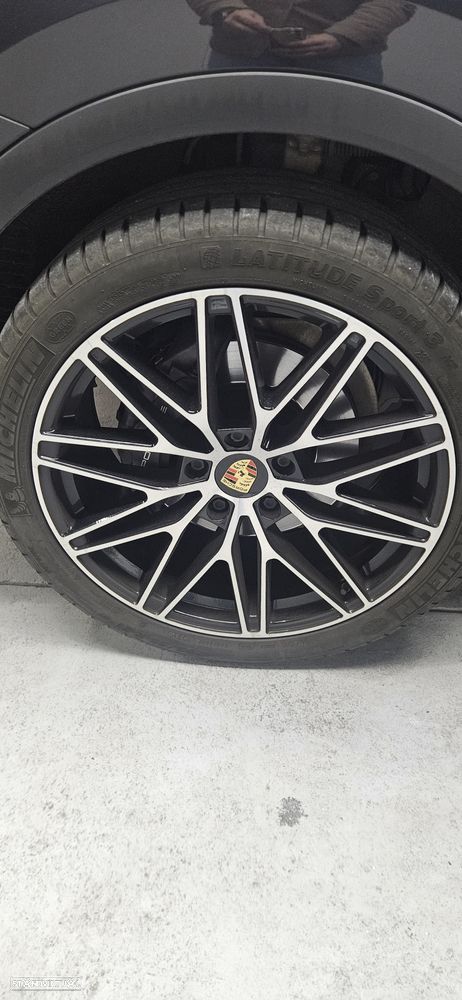 Porsche Cayenne Standard - 19