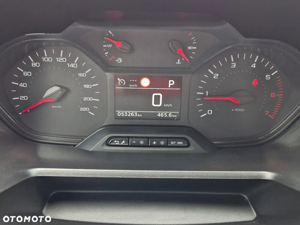 Peugeot Partner }{ Automat }{ 130KM }{ FV VAT }{ 2x drzwi przesuwne } - 12