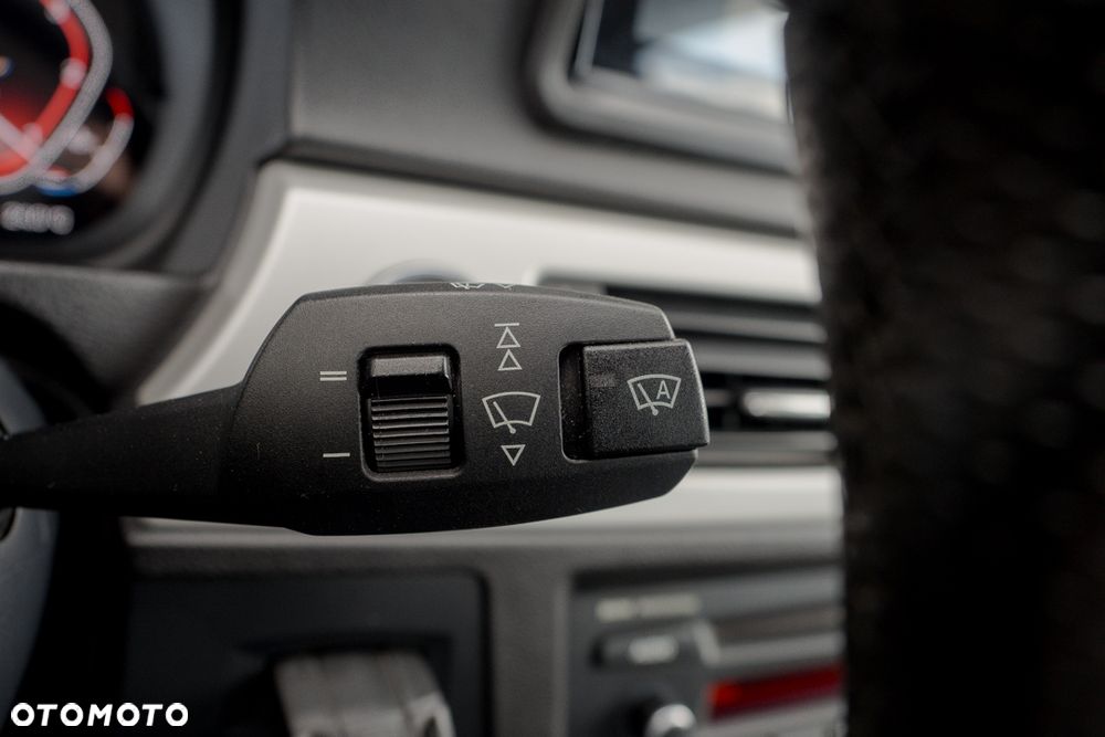 BMW Seria 3 320d - 19
