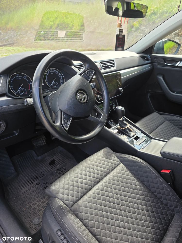 Skoda Superb 2.0 TDI Style DSG - 5