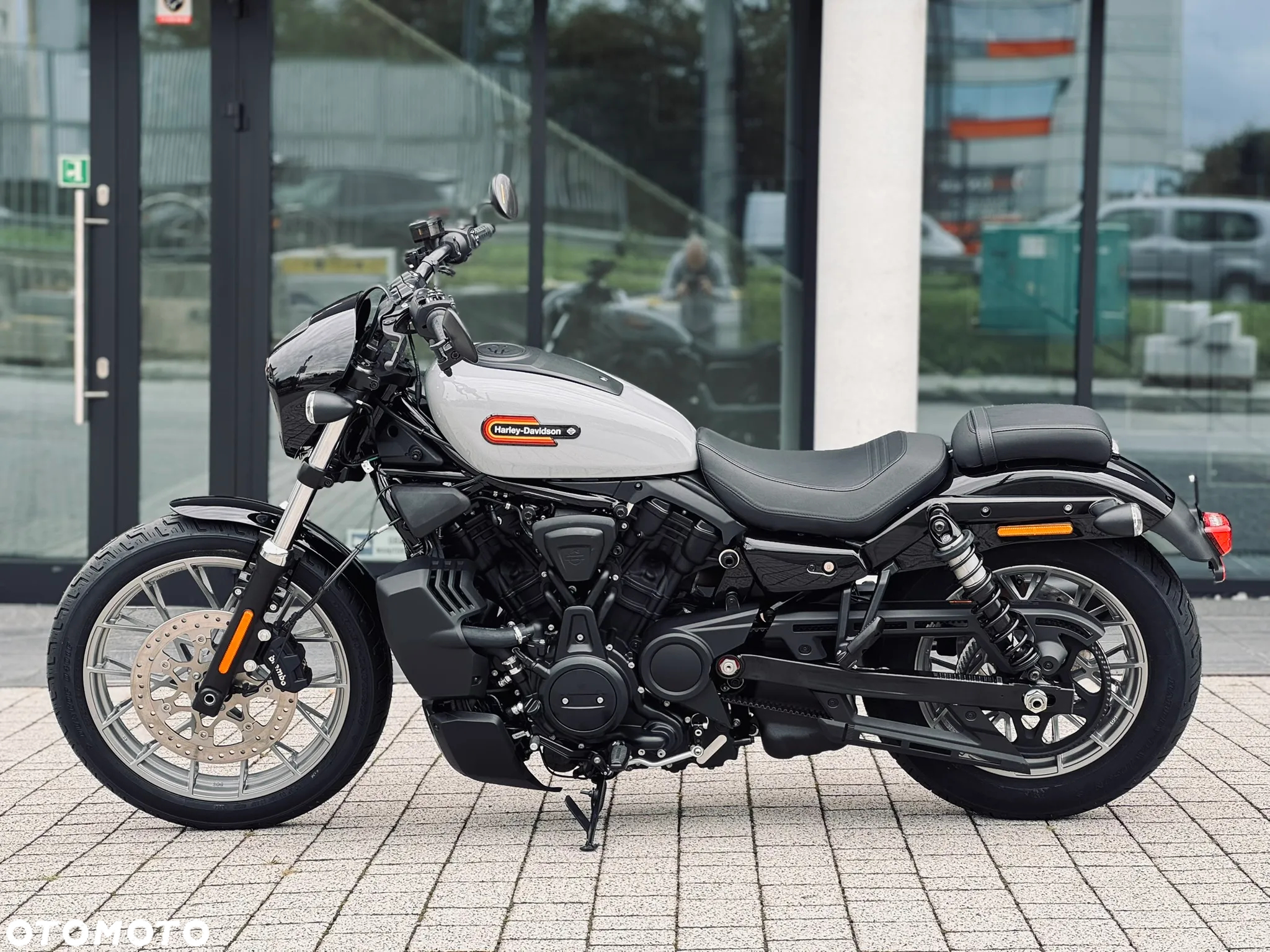 Harley-Davidson Sportster Nightster 975 - 14