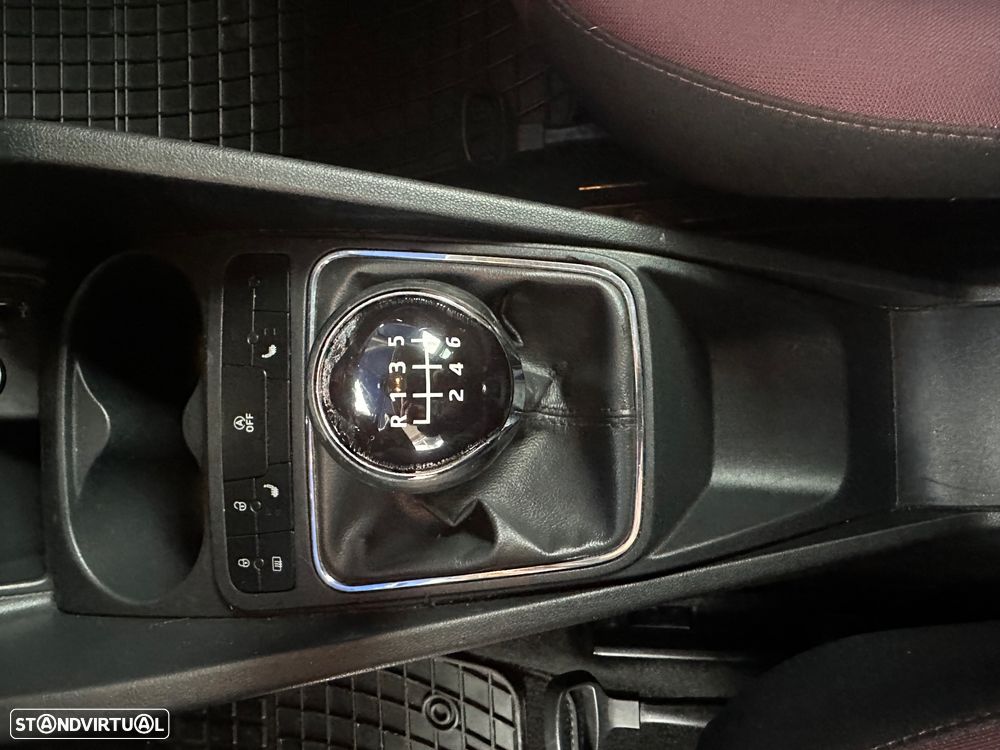 SEAT Ibiza SC 1.0 Eco TSI S&S FR - 13