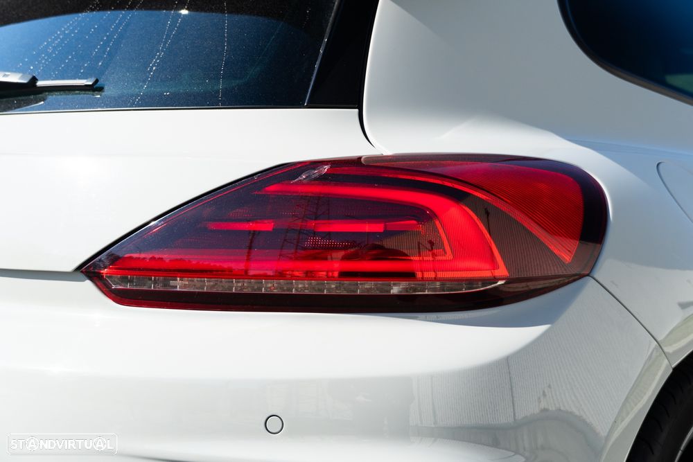 VW Scirocco 2.0 TSI Sport DSG - 12