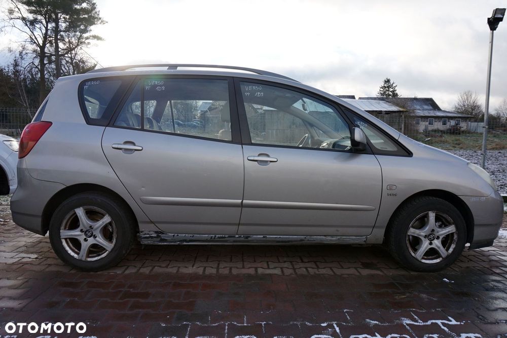 TOYOTA COROLLA VERSO I E12 2003 1D9 1.8 16V 1ZZ-FE 135KM C52 SREBRNY na części - 6