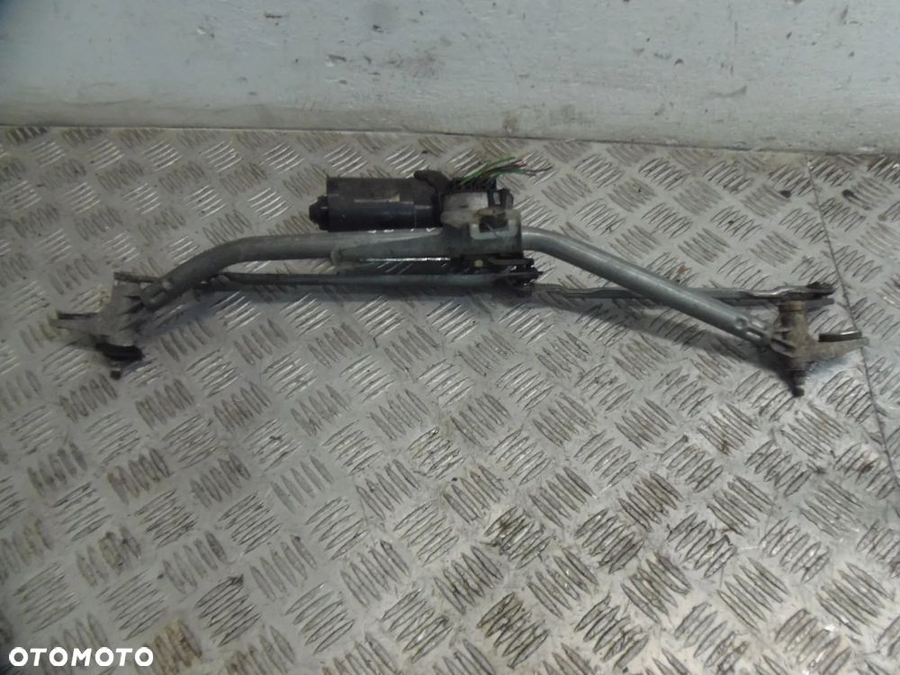 AUDI A4 B5 LIFT MECHANIZM SILNICZEK WYCIERACZEK PRZÓD 01R - 2
