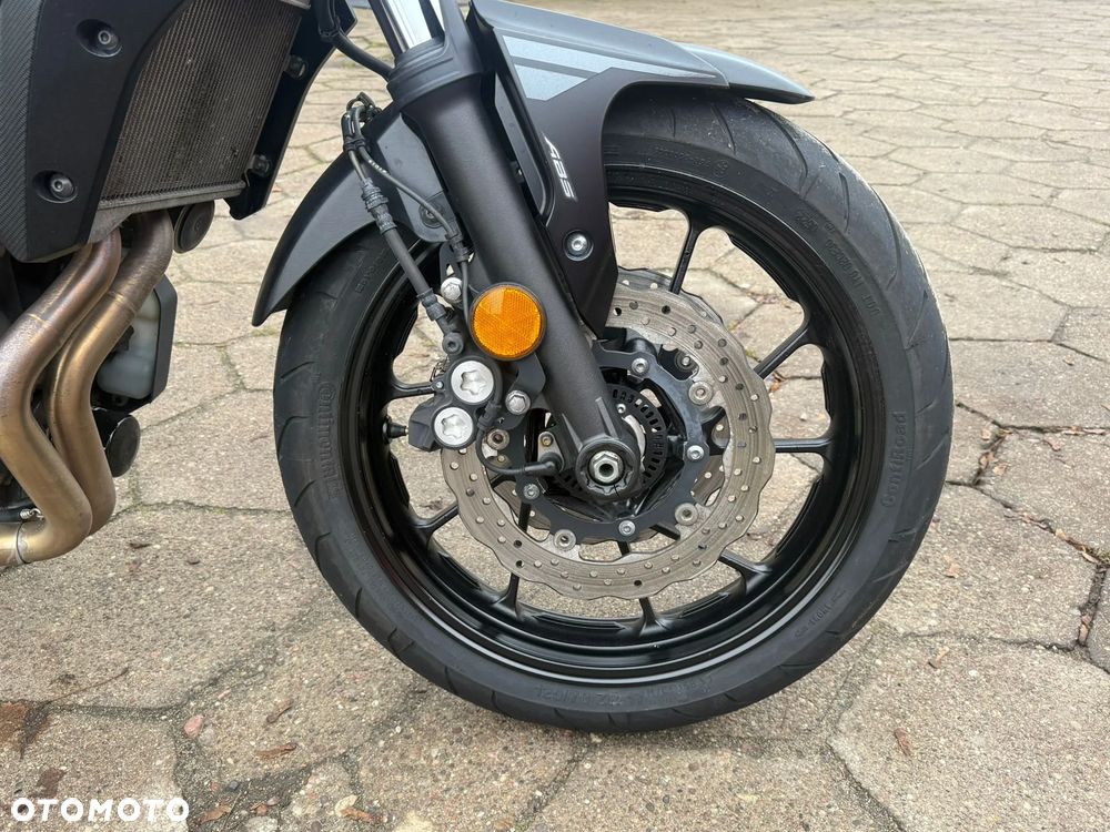 Yamaha MT - 29