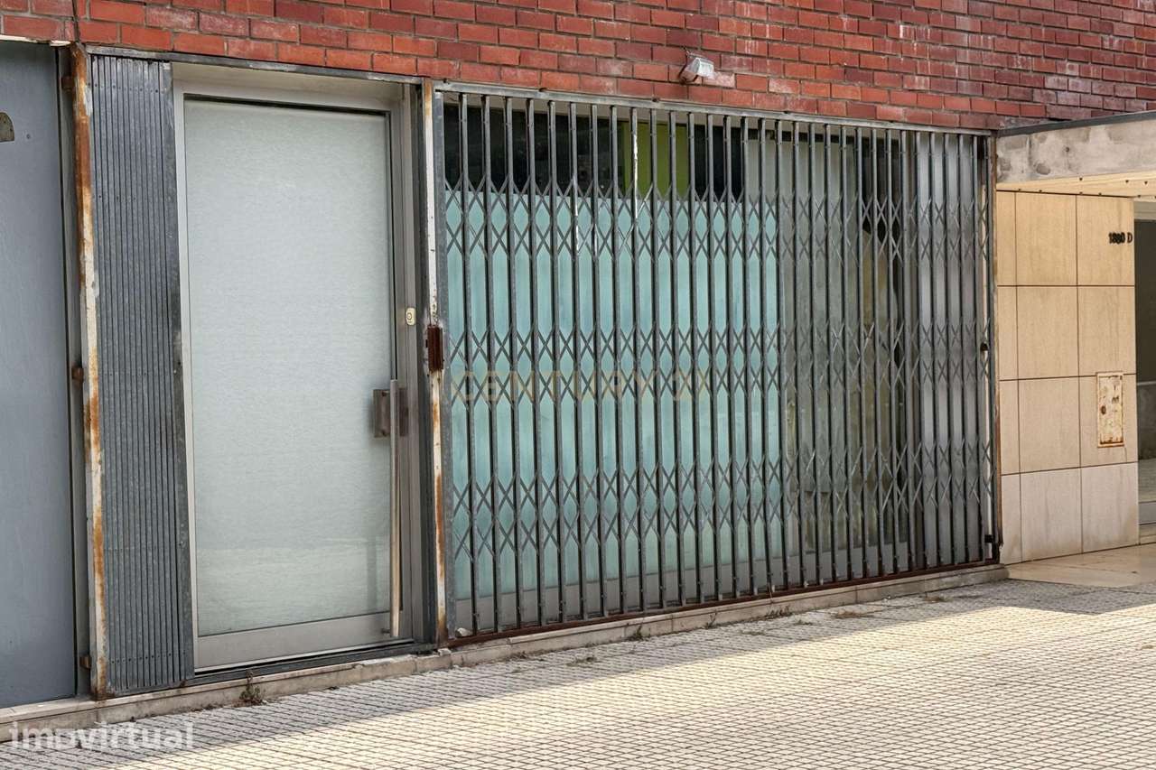 Loja para T1+1 aprovado para habitação, junto ao Metro — oportunidade - Grande imagem: 4/22