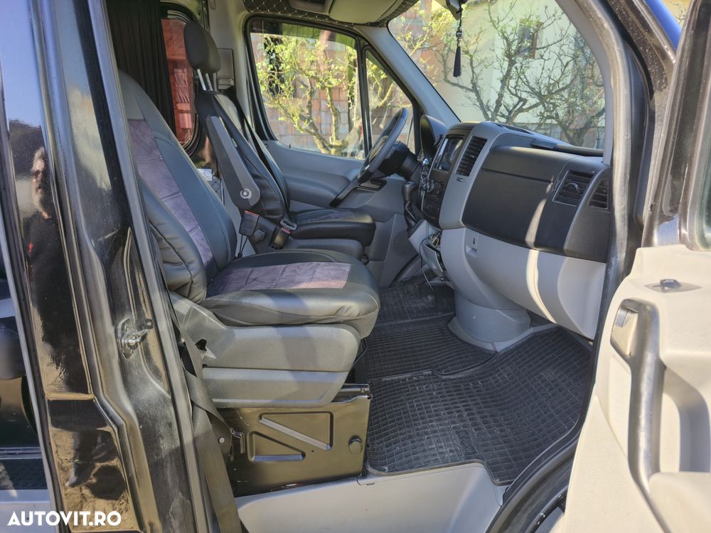 Mercedes-Benz Sprinter - 14