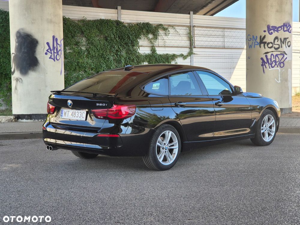 BMW Seria 3 320i GPF xDrive - 14