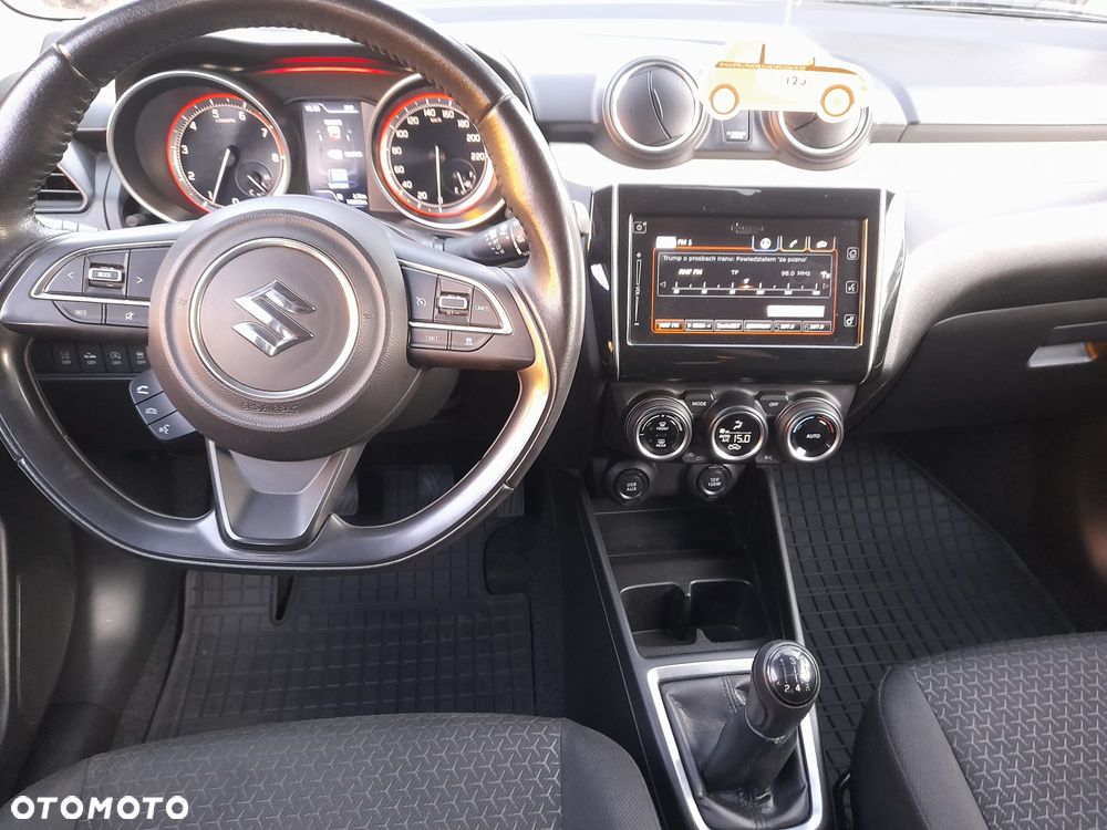 Suzuki Swift 1.2 Premium Plus - 13