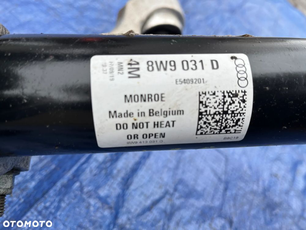 AUDI A4 B9 ZWROTNICA LEWY PRAWY PRZÓD ZAWIESZENIE 8W0407241 F 8W0407242 F 8W9031 D MCPHERSON ** - 8