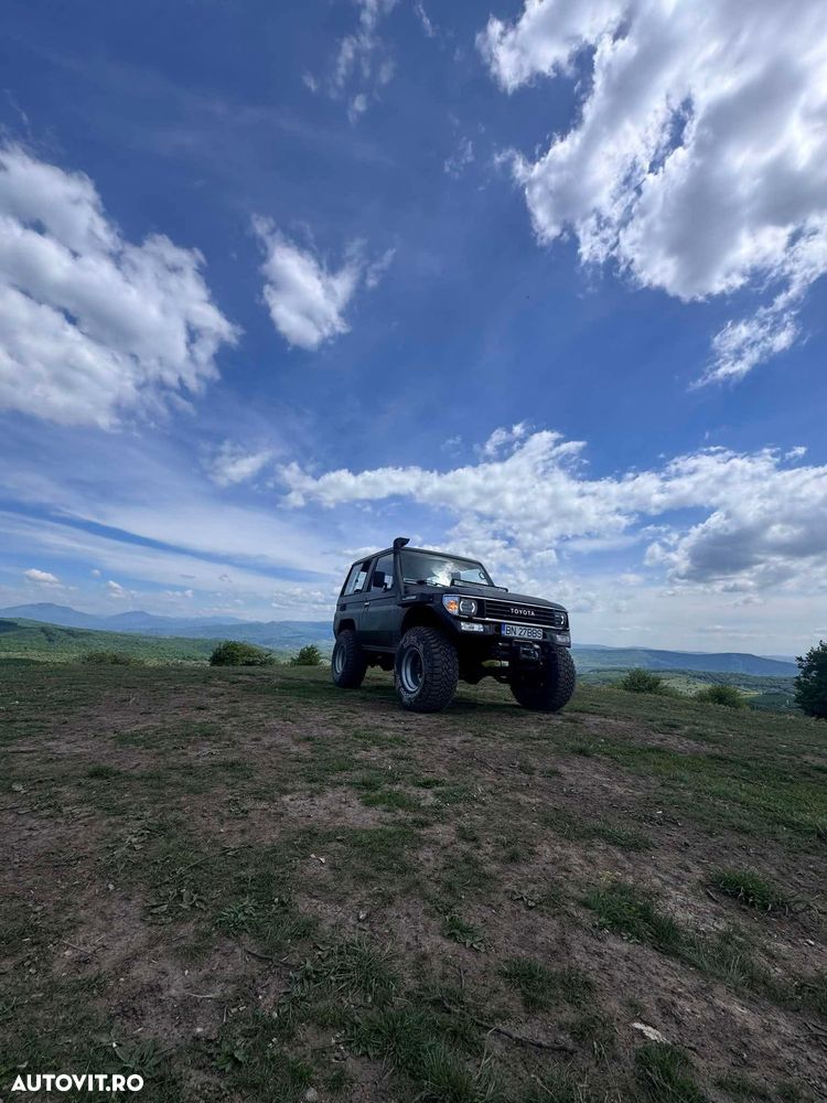 Toyota Land Cruiser - 3