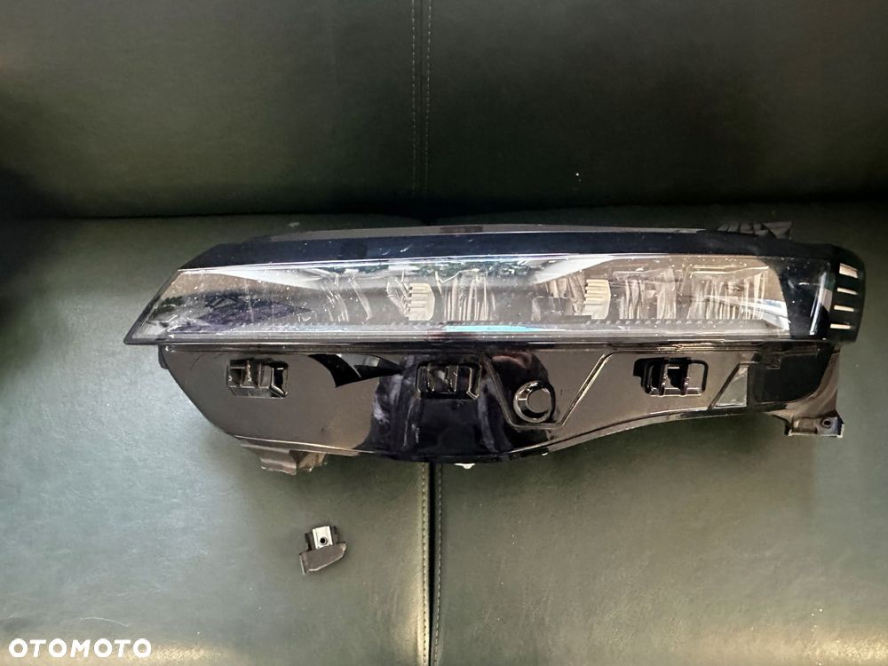 nowa oe lampa lewy przód renault megane e-tech ev black edition 260601764r - 1