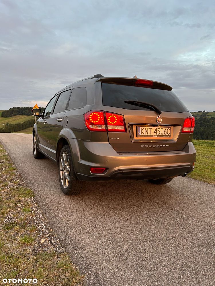 Fiat Freemont 2.0 Multijet Black Code AWD - 11