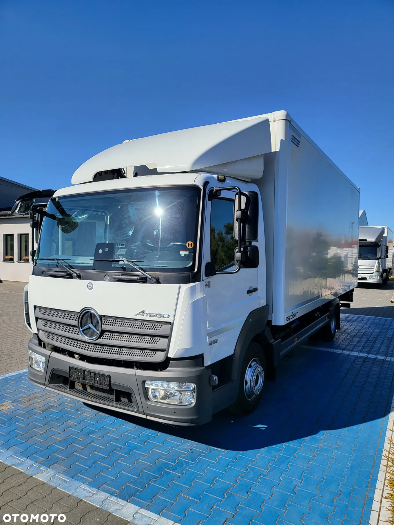 Mercedes-Benz Atego 818 - 19