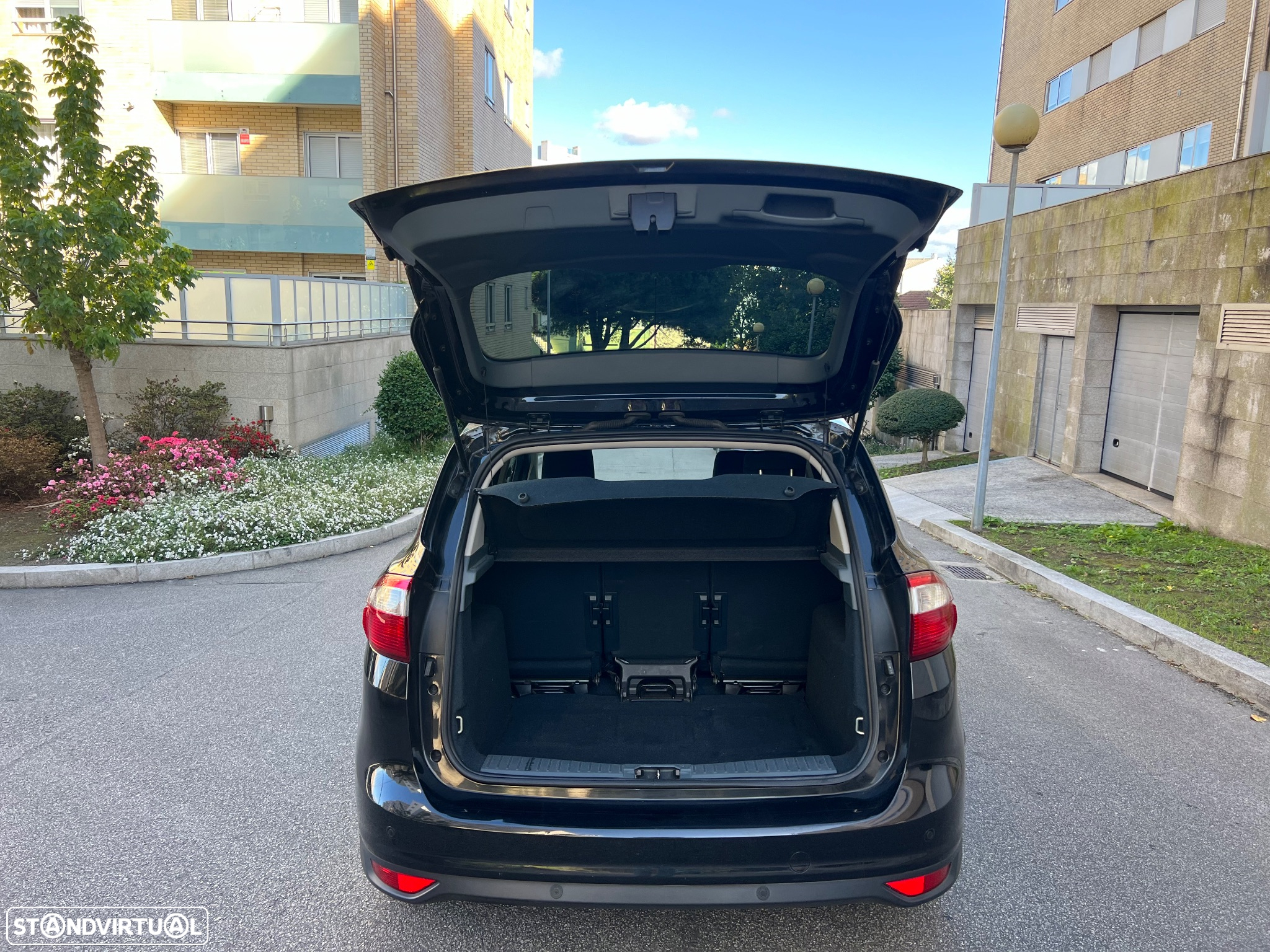Ford C-Max 1.6 TDCi Titanium Edition S/S - 8