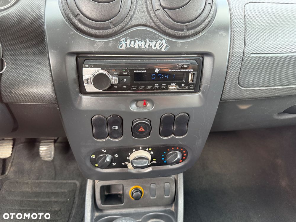 Dacia Duster 1.6 16V 4x2 - 12