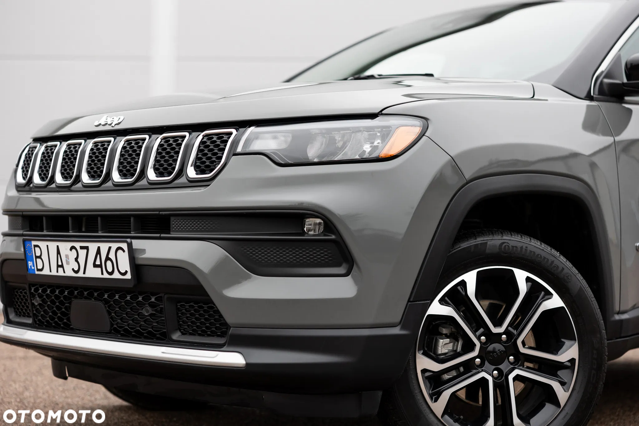 Jeep Compass - 4