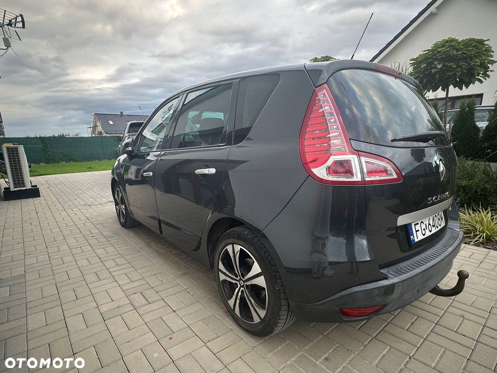 Renault Scenic 1.9 dCi Bose Edition - 8