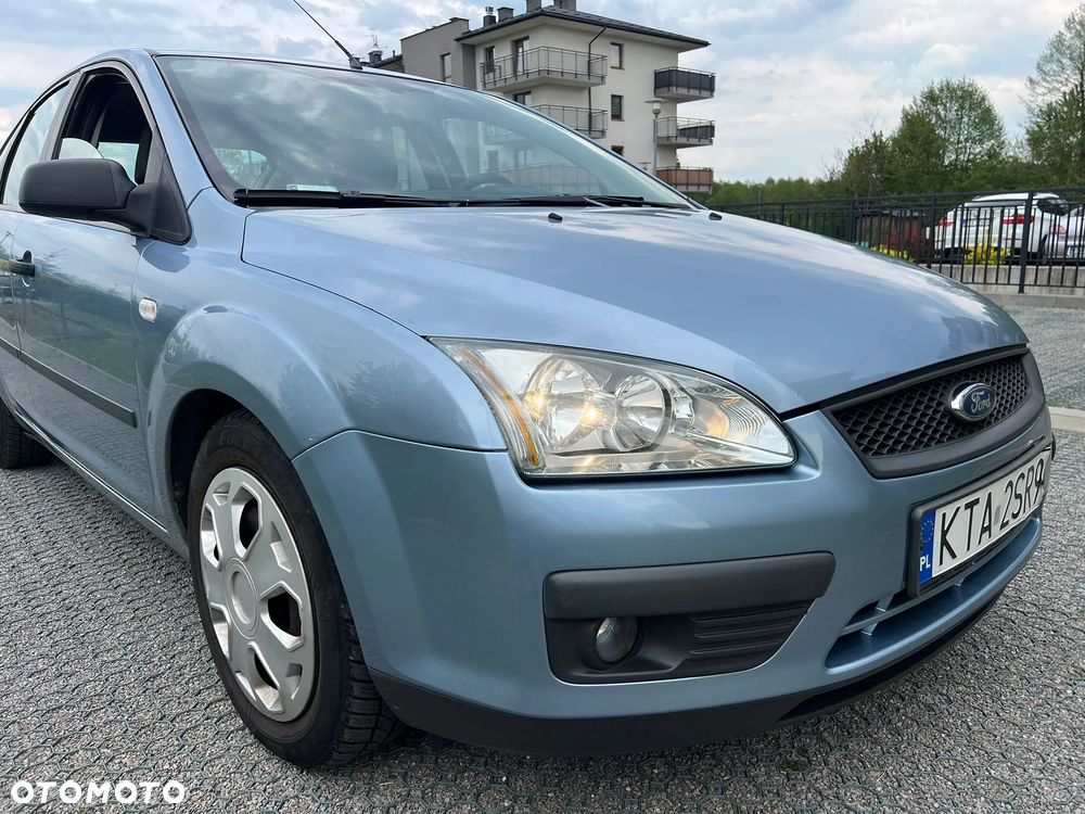 Ford Focus 1.8 TDCi Ambiente - 3