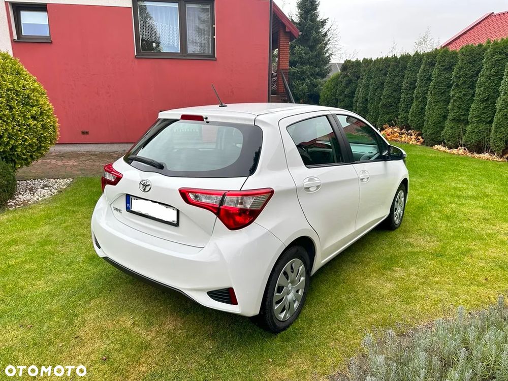 Toyota Yaris - 7